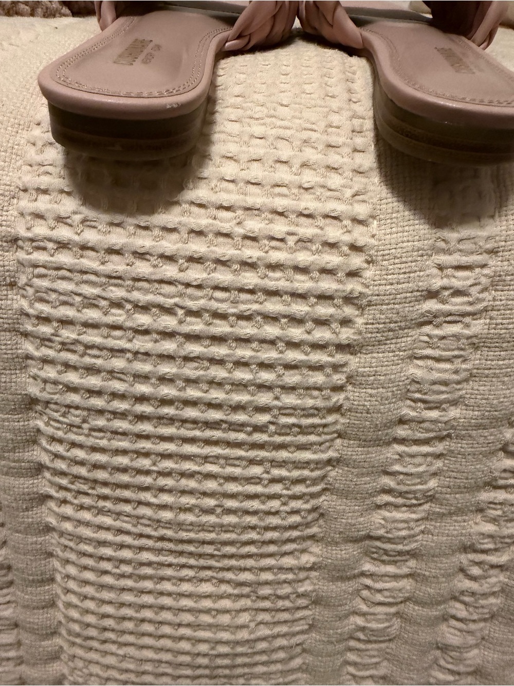 ⛔️CUSHIONAIRE Aramis Woven Slide Sandal Size 8.5 GUC - Picture 9 of 12